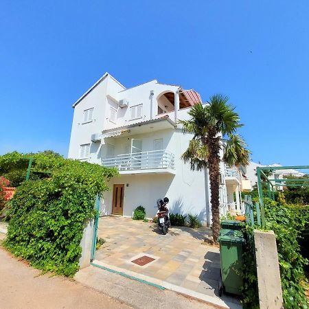 Apartments Neva & Neva Beach House Srima Exterior foto