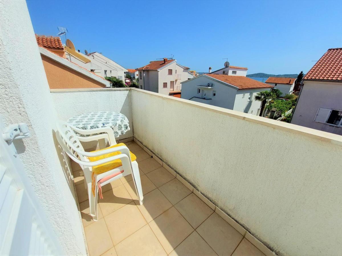 Apartments Neva & Neva Beach House Srima Exterior foto